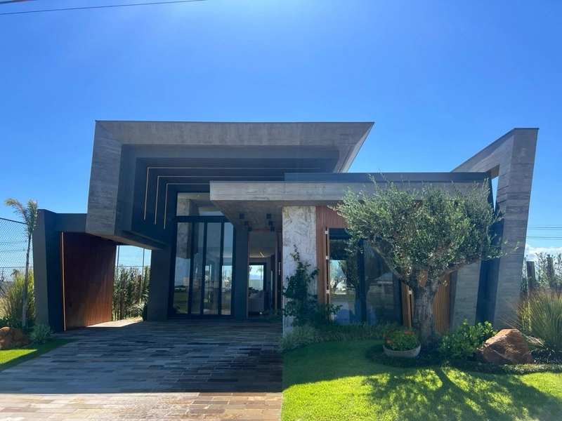 Casa a venda no Condomínio Amare Home Resort Xangrilá Centro