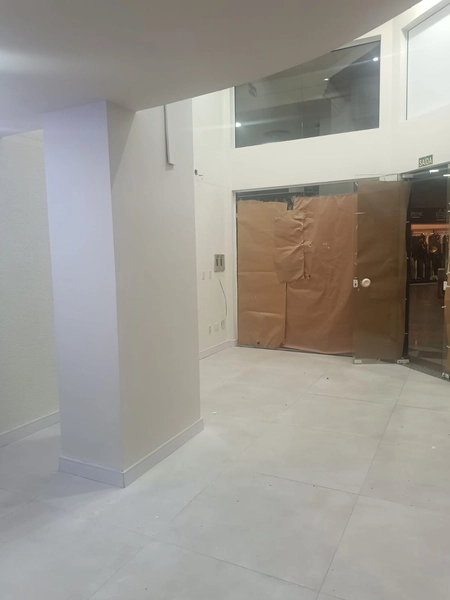 Loja com 32m²e mezanino ótima localização Shopping Lynemar: 8ª foto da galeria de imagens do imóvel
