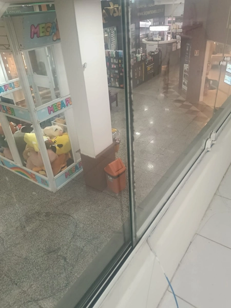 Loja com 32m²e mezanino ótima localização Shopping Lynemar: 9ª foto da galeria de imagens do imóvel
