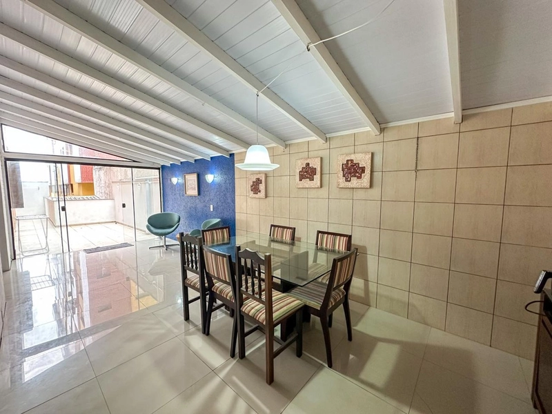 Apartamento de 2 dormitórios, s/ box, terraço em L, Centro, Capão: 1ª foto da galeria de imagens do imóvel