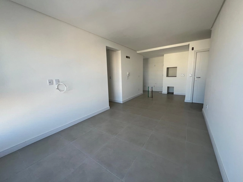 APARTAMENTO 2 DORMITÓRIOS COM VISTA MAR E SERRA: 3ª foto da galeria de imagens do imóvel
