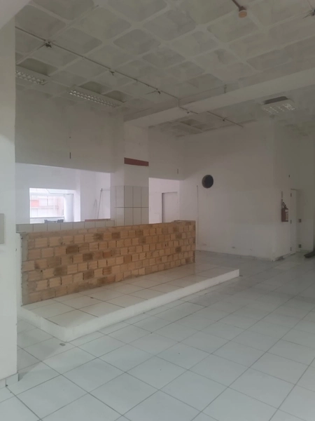 Loja comercial praça alimentação Shopping Lynemar Capão da Canoa: 3ª foto da galeria de imagens do imóvel