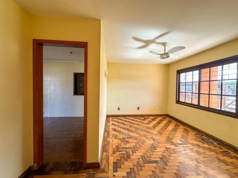 Casa Comercial ideal para clinica ou Coworking Avenida Poti Capão: 5ª foto da galeria de imagens do imóvel