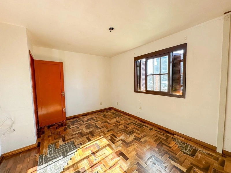 Casa Comercial ideal para clinica ou Coworking Avenida Poti Capão: 16ª foto da galeria de imagens do imóvel