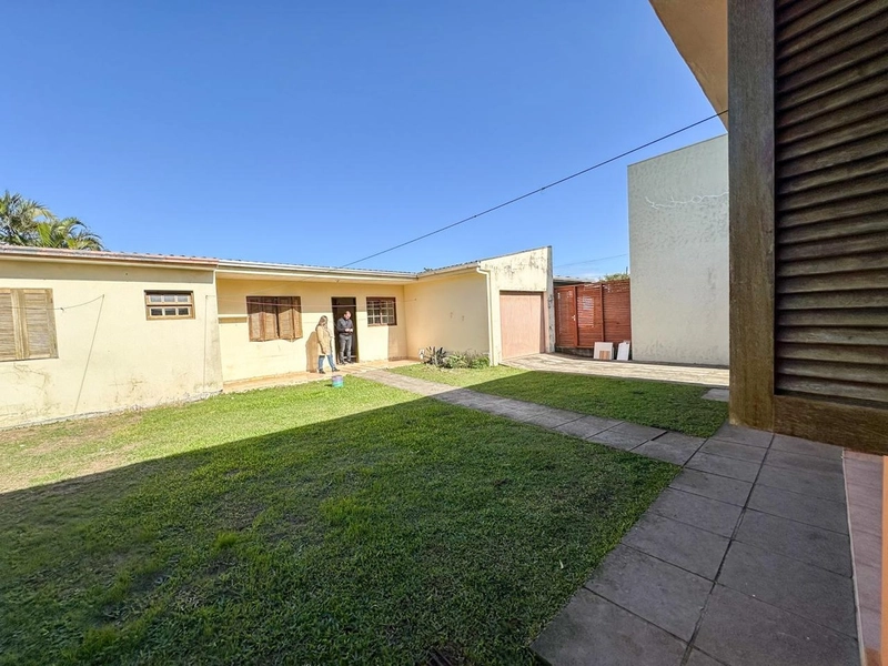 Casa Comercial ideal para clinica ou Coworking Avenida Poti Capão: 22ª foto da galeria de imagens do imóvel