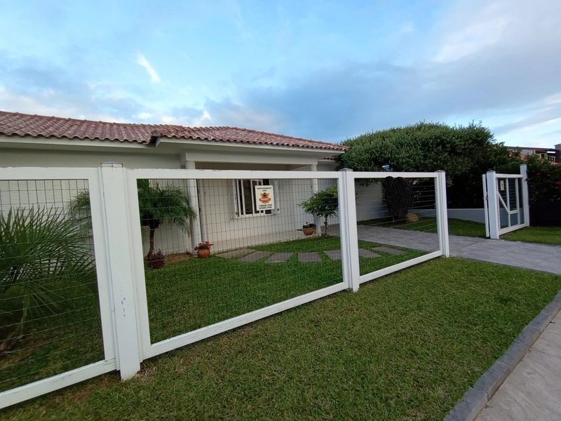 Casa de 3 dormitórios, perto mar, Maristela Xangrilá: 1ª foto da galeria de imagens do imóvel