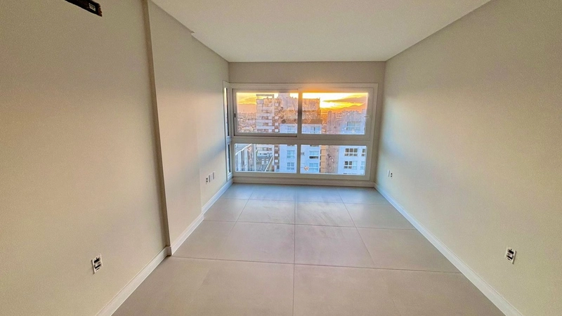 Apartamento 02 dormitórios junto a Praça Flávio Boianovski: 2ª foto da galeria de imagens do imóvel