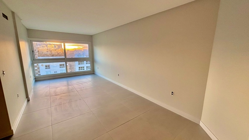 Apartamento 02 dormitórios junto a Praça Flávio Boianovski: 3ª foto da galeria de imagens do imóvel