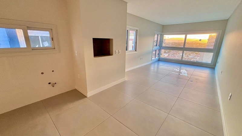 Apartamento 02 dormitórios junto a Praça Flávio Boianovski: 1ª foto da galeria de imagens do imóvel