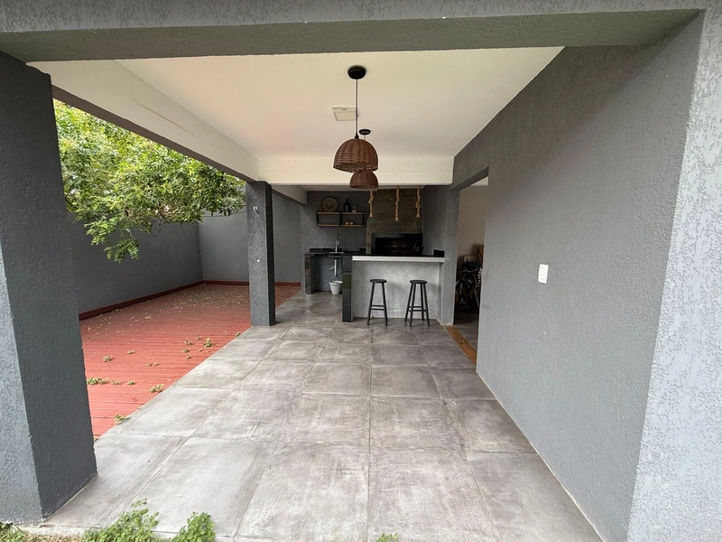 Casa de 3 dormitórios, próximo do mar centro de Xangrilá.: 11ª foto da galeria de imagens do imóvel