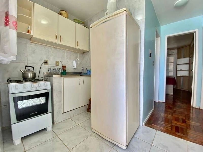 Apartamento de 2 dormitórios com dependência: 4ª foto da galeria de imagens do imóvel
