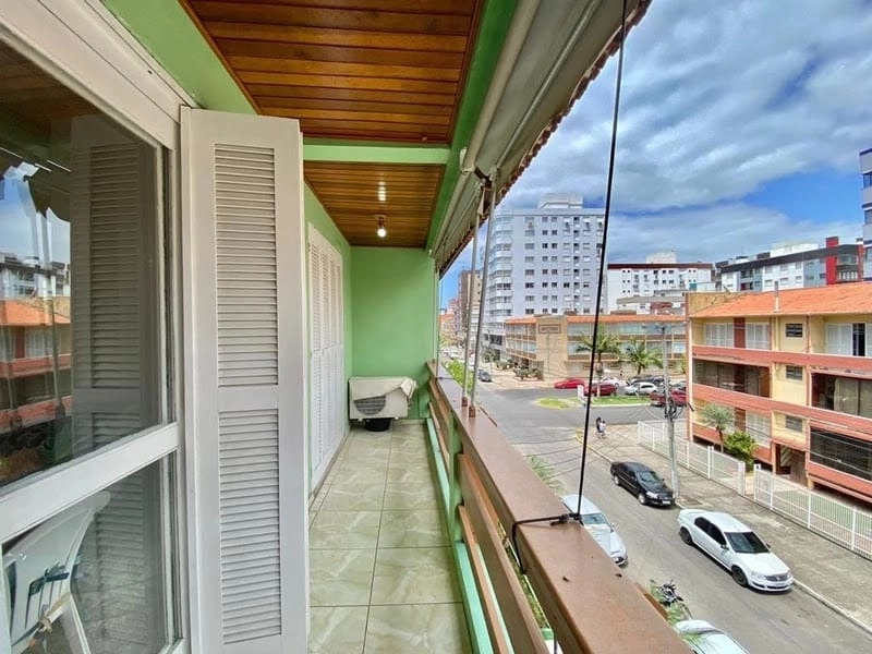Apartamento de 2 dormitórios com dependência: 2ª foto da galeria de imagens do imóvel