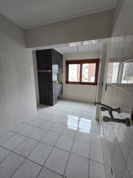 Apartamento de frente, 2 dormitórios, Centro de Capão da Canoa.: 8ª foto da galeria de imagens do imóvel