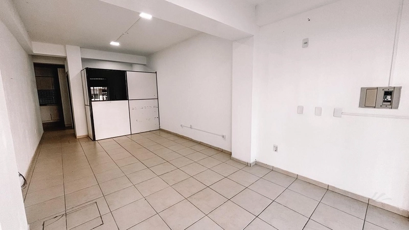 SALA COMERCIAL NO CENTRO DE CAPÃO DA CANOA!: 3ª foto da galeria de imagens do imóvel