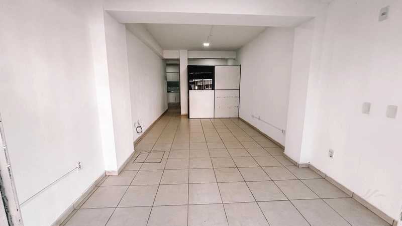 SALA COMERCIAL NO CENTRO DE CAPÃO DA CANOA!: 4ª foto da galeria de imagens do imóvel