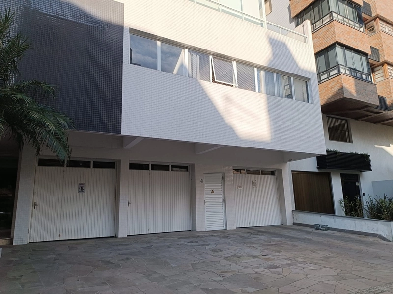 Depósito Garagem com banheiro, no Centro de Capão da Canoa: 5ª foto da galeria de imagens do imóvel