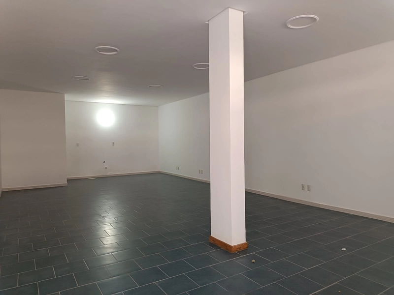 Depósito Garagem com banheiro, no Centro de Capão da Canoa: 4ª foto da galeria de imagens do imóvel