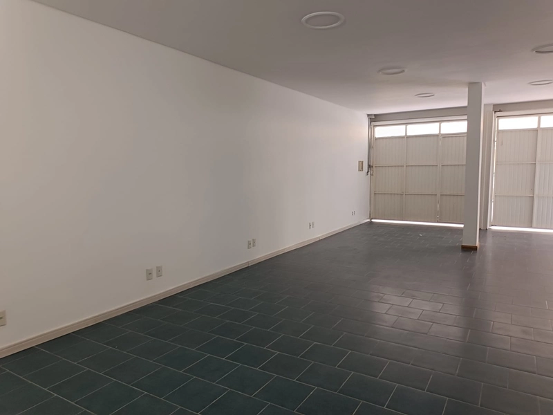 Depósito Garagem com banheiro, no Centro de Capão da Canoa: 6ª foto da galeria de imagens do imóvel
