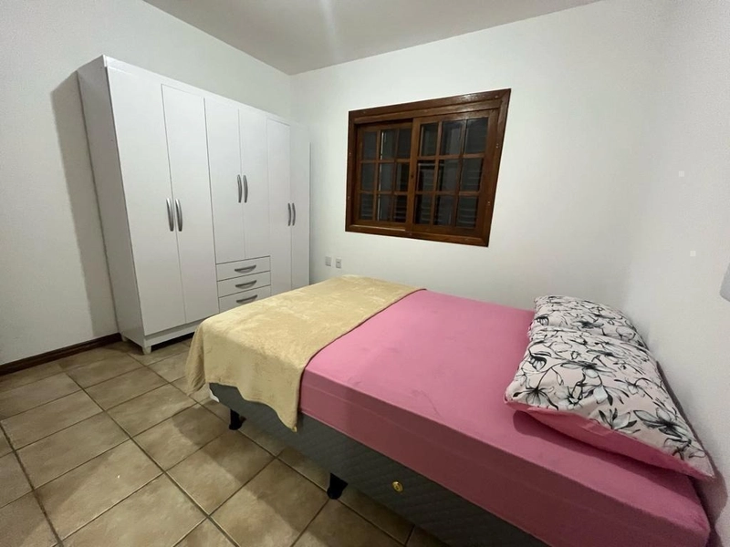 Casa 05 dormitórios com Piscina e Quiosque Temporada em Capão da Canoa: 13ª foto da galeria de imagens do imóvel
