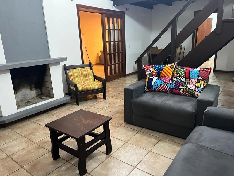 Casa 05 dormitórios com Piscina e Quiosque Temporada em Capão da Canoa: 9ª foto da galeria de imagens do imóvel