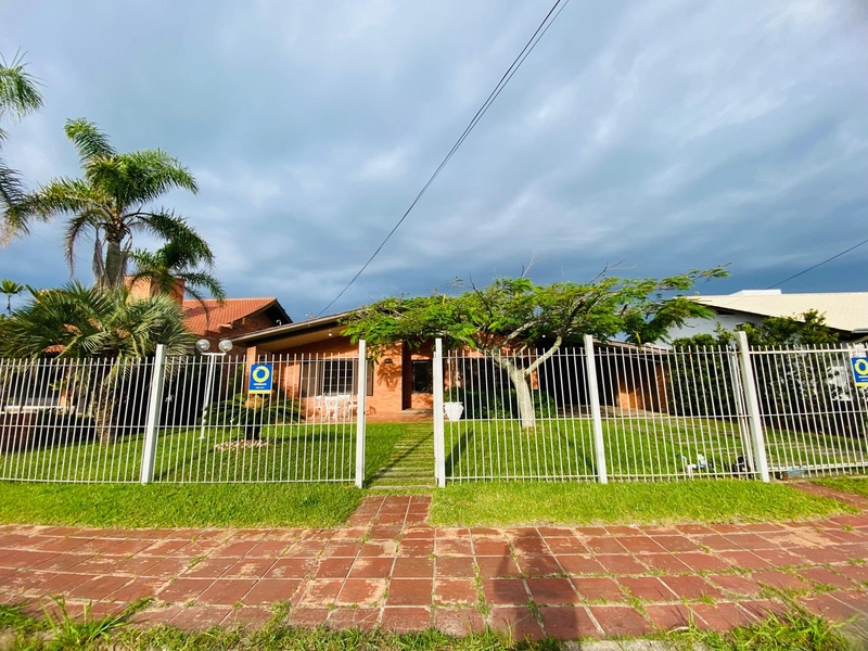 Casa em Atlântida a pouco passos do mar e Roubadinhas: 21ª foto da galeria de imagens do imóvel