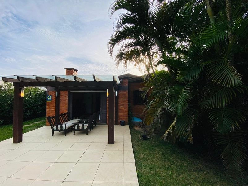 Casa em Atlântida a pouco passos do mar e Roubadinhas: 27ª foto da galeria de imagens do imóvel