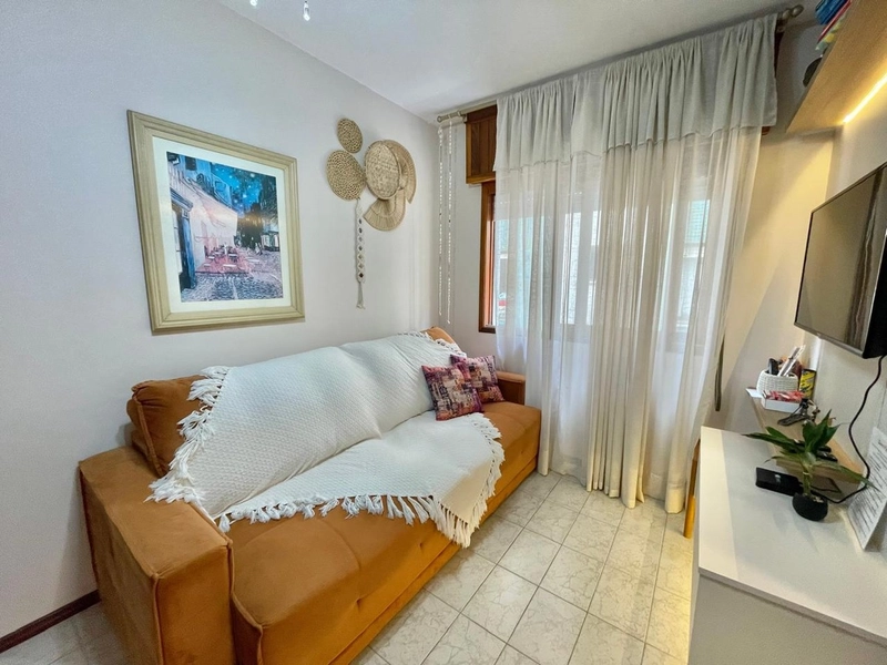 Apartamento Centro - 01 dormitório com Vaga - Capão da Canoa: 1ª foto da galeria de imagens do imóvel