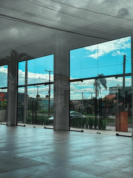 Loja comercial para locação com 97m² privativos Peri com Av. Central: 12ª foto da galeria de imagens do imóvel