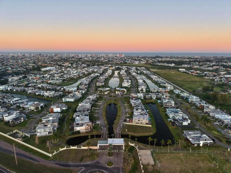 Sobrado 4 Dormitórios  em frente a Infra estrutura 72 x para Pagar: 26ª foto da galeria de imagens do imóvel