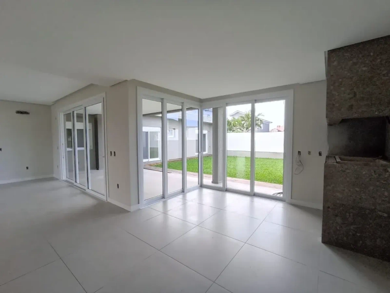 Casa à venda 4 suítes Atlântida Xangrilá: 3ª foto da galeria de imagens do imóvel