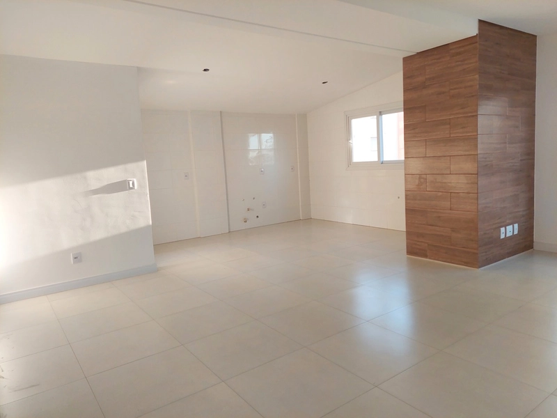 Amplo apartamento 3 dormitórios,1 suite,de frente, ZN, Capão da Canoa.: 3ª foto da galeria de imagens do imóvel