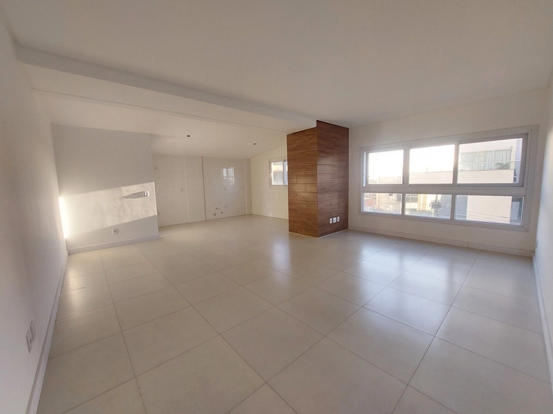 Amplo apartamento 3 dormitórios,1 suite,de frente, ZN, Capão da Canoa.