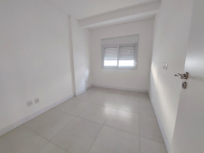 Amplo apartamento 3 dormitórios,1 suite,de frente, ZN, Capão da Canoa.: 12ª foto da galeria de imagens do imóvel