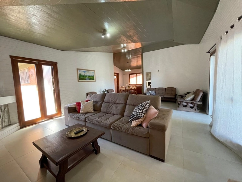 Casa 5 dormitórios no bairro Atlântida Xangrila: 6ª foto da galeria de imagens do imóvel