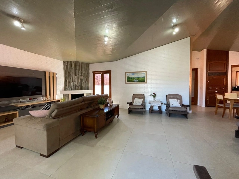 Casa 5 dormitórios no bairro Atlântida Xangrila: 9ª foto da galeria de imagens do imóvel