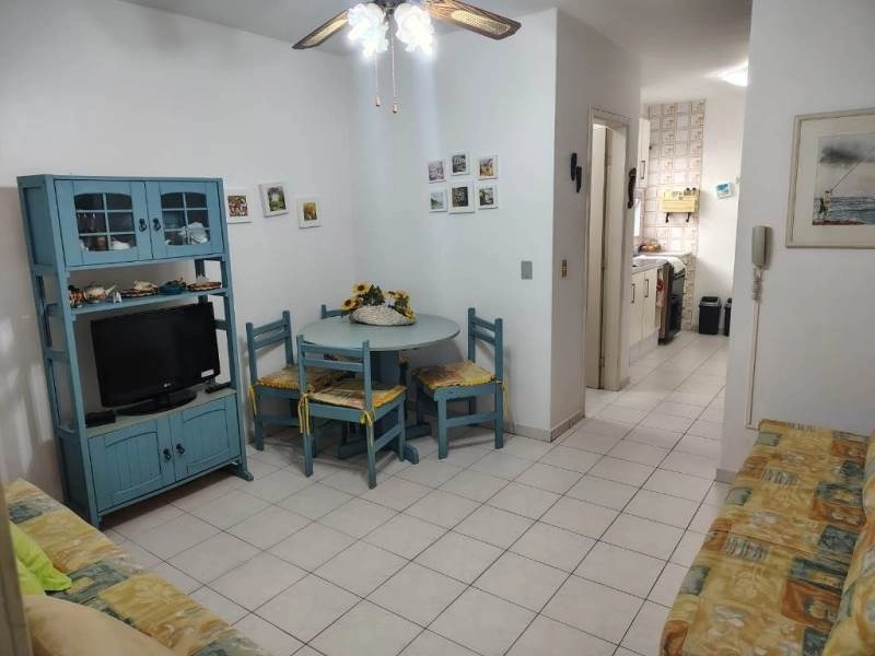 Oportunidade em Capão da Canoa, JK super amplo, com box no Centro.: 4ª foto da galeria de imagens do imóvel