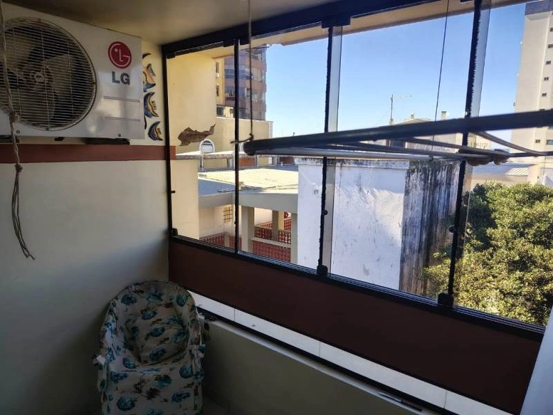 Oportunidade em Capão da Canoa, JK super amplo, com box no Centro.: 2ª foto da galeria de imagens do imóvel