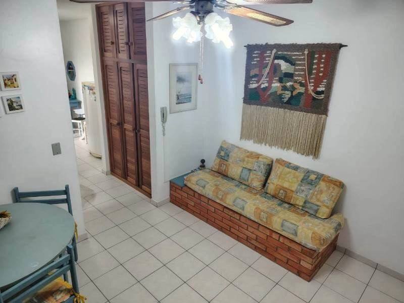 Oportunidade em Capão da Canoa, JK super amplo, com box no Centro.: 6ª foto da galeria de imagens do imóvel