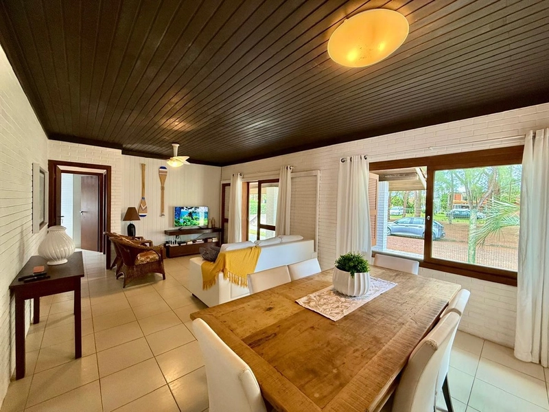 Casa 5 dormitórios, 3 banheiros, 3 quadras do Mar, Atlântida Xangri-lá: 4ª foto da galeria de imagens do imóvel