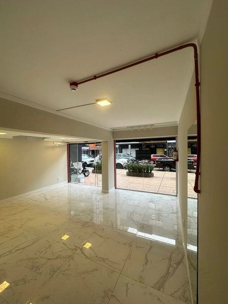 Excelente lojas comerciais, a 01 quadra do mar Centro Capão da Canoa: 4ª foto da galeria de imagens do imóvel