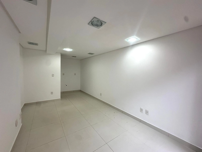 Excelente lojas comerciais, a 01 quadra do mar Centro Capão da Canoa: 6ª foto da galeria de imagens do imóvel
