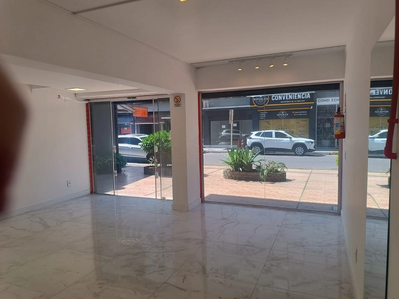 Excelente lojas comerciais, a 01 quadra do mar Centro Capão da Canoa: 3ª foto da galeria de imagens do imóvel