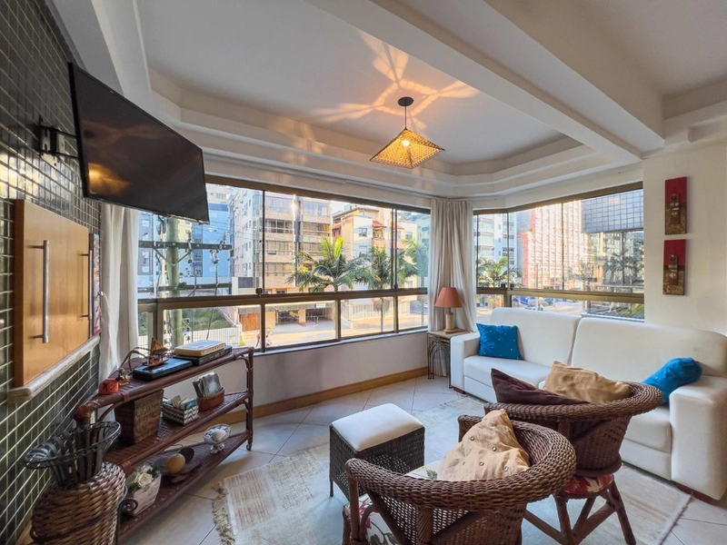 Apartamento de 2 dormitórios, 1 suíte,sacada, vista mar,Capão da Canoa: 1ª foto da galeria de imagens do imóvel