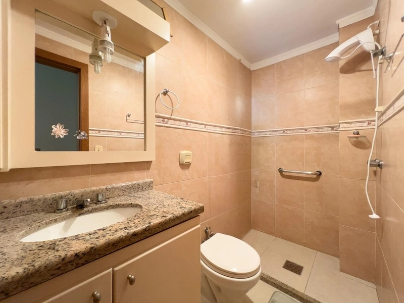 Apartamento de 2 dormitórios, 1 suíte,sacada, vista mar,Capão da Canoa: 15ª foto da galeria de imagens do imóvel