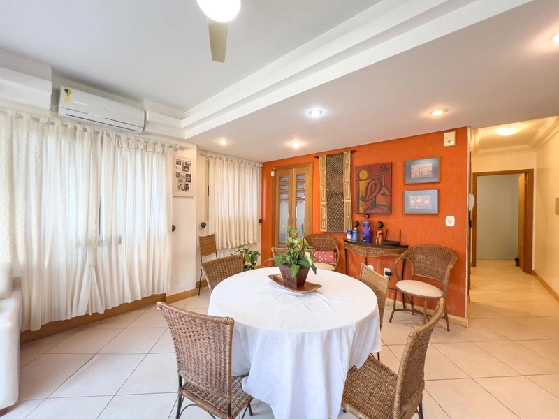 Apartamento de 2 dormitórios, 1 suíte,sacada, vista mar,Capão da Canoa: 6ª foto da galeria de imagens do imóvel