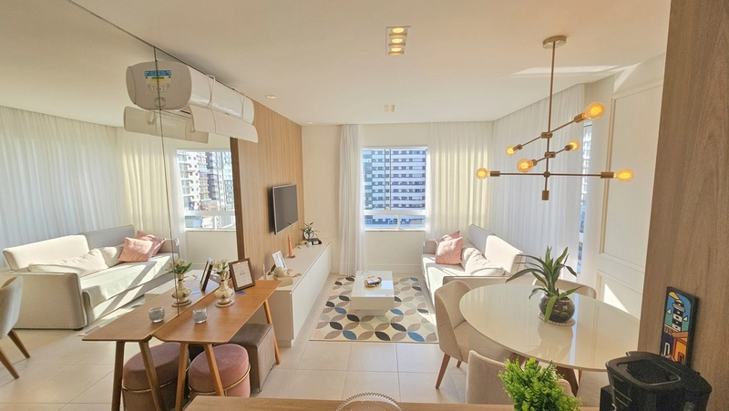 Apartamento 2 dormitórios de frente,mobiliado,box, Capão da Canoa!