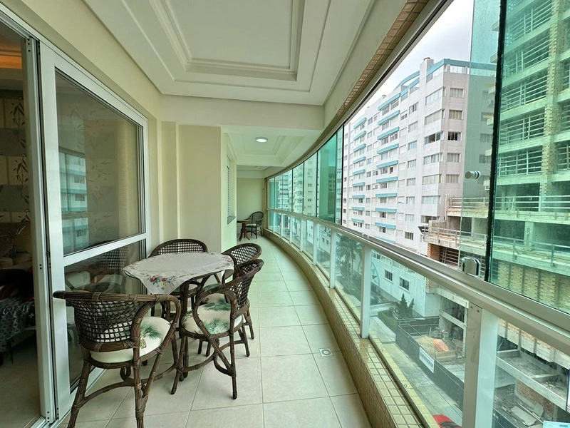 Apartamento 2 dormitórios, mob e decor, box, Capão da Canoa.: 1ª foto da galeria de imagens do imóvel