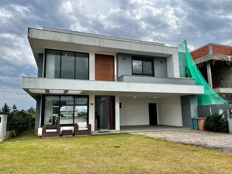 Casas à venda em Xangri-Lá, Condomínio Riviera. Rainha do Mar.: 1ª foto da galeria de imagens do imóvel