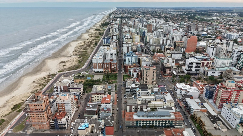 APARTAMENTO COM SACADA DE FRENTE - CAPÃO DA CANOA!: 18ª foto da galeria de imagens do imóvel