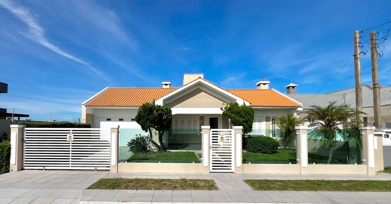 Casa 4 dormitórios próximo do mar em Xangri-lá Remanso: 1ª foto da galeria de imagens do imóvel